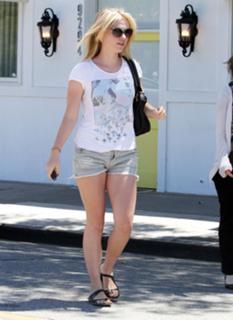 Anna Paquin feet photo thumbnail