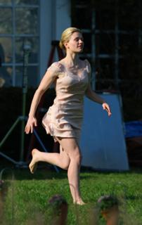 Anna Paquin feet photo thumbnail