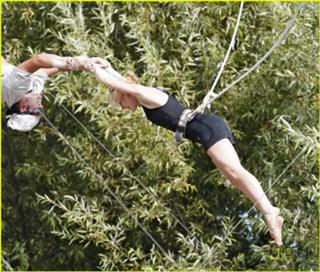 Anna Paquin feet photo thumbnail