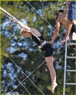 Anna Paquin feet photo thumbnail
