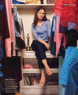 Anna Paquin feet photo thumbnail