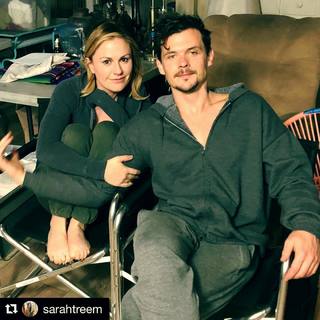 Anna Paquin feet photo thumbnail