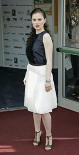 Anna Paquin feet photo thumbnail
