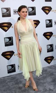 Anna Paquin feet photo thumbnail
