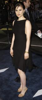 Anna Paquin feet photo thumbnail