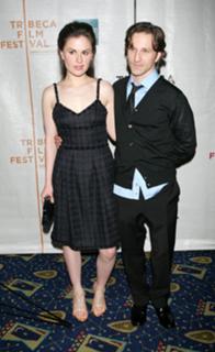Anna Paquin feet photo thumbnail