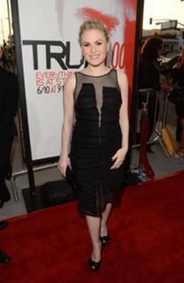 Anna Paquin feet photo thumbnail
