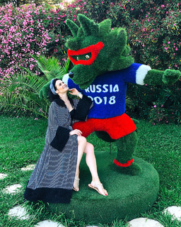 Anna Peskova feet photo 8