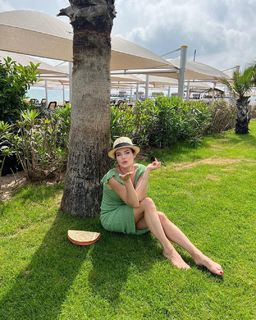 Anna Peskova feet photo 6