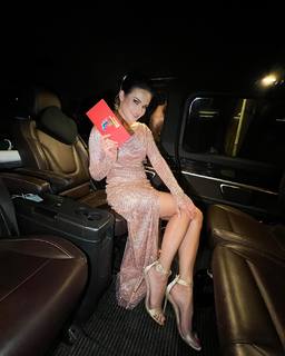 Anna Peskova feet photo 5