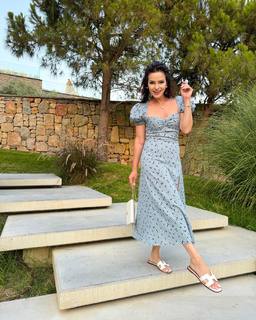 Anna Peskova feet photo 4