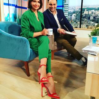 Anna Popek feet photo thumbnail