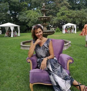 Anna Popek feet photo thumbnail