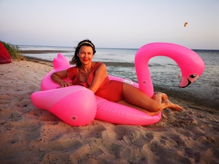 Anna Popek feet photo thumbnail