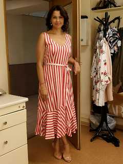 Anna Popek feet photo thumbnail