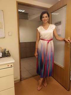 Anna Popek feet photo thumbnail