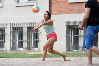 Anna Popek feet photo thumbnail