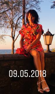 Anna Popek feet photo thumbnail