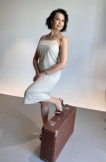 Anna Popek feet photo thumbnail