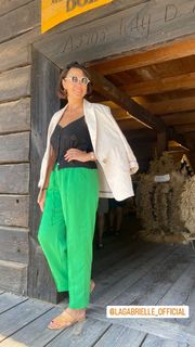 Anna Popek feet photo thumbnail
