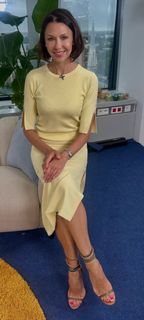 Anna Popek feet photo thumbnail