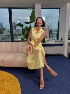 Anna Popek feet photo thumbnail