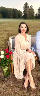 Anna Popek feet photo thumbnail