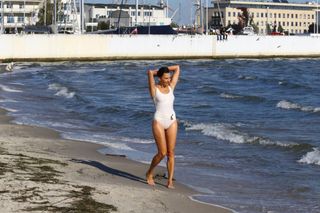 Anna Popek feet photo 10