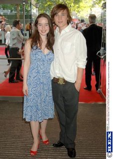 Anna Popplewell feet photo thumbnail