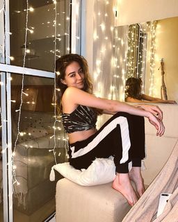 Anna Rita Cerqueira feet photo 8