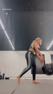 Anna Rodrigues feet photo 14