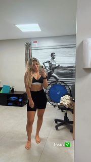 Anna Rodrigues feet photo 14