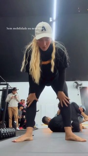 Anna Rodrigues feet photo 2