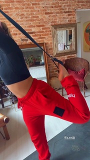 Anna Rodrigues feet photo 19