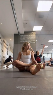 Anna Rodrigues feet photo 15