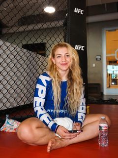 Anna Rodrigues feet photo 10