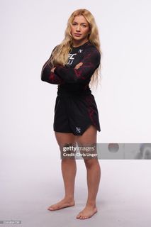 Anna Rodrigues feet photo 10