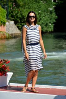 Anna Safroncik feet photo thumbnail
