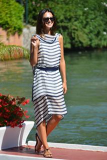 Anna Safroncik feet photo thumbnail
