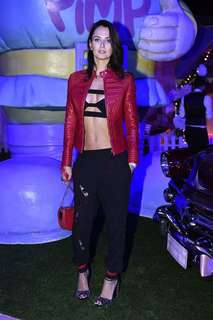 Anna Safroncik feet photo thumbnail