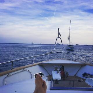 Anna Safroncik feet photo thumbnail