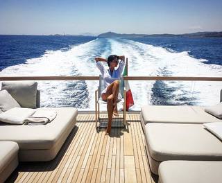 Anna Safroncik feet photo thumbnail