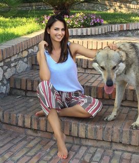 Anna Safroncik feet photo thumbnail