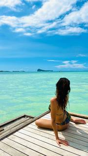 Anna Safroncik feet photo thumbnail
