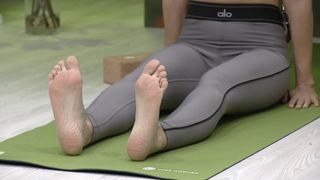 Anna Safroncik feet photo 19