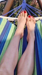 Anna Samusionek feet photo 14
