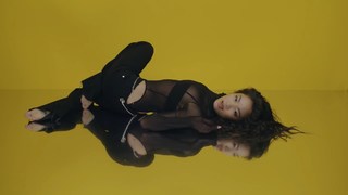 Anna Sawai feet photo thumbnail