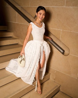 Anna Sawai feet photo thumbnail