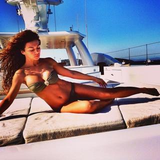 Anna Sedokova feet photo thumbnail