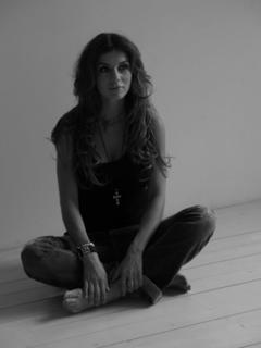 Anna Sedokova feet photo thumbnail